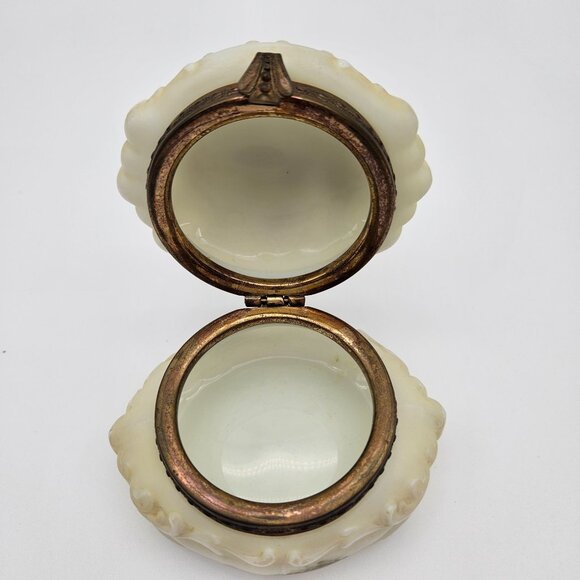 Antique Wave Crest Vanity Trinket Box Painted Cherub Carrying Fish Net Scene - Picture 8 of 13